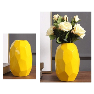 Vase en Porcelaine Jaune – Élégance & Artisanat
