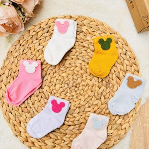 Lot de 6 chaussettes 0-6mois – petits pieds chauds et stylés