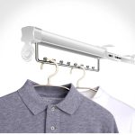 Porte-Vêtements Mobile - Vous économisez de l'espace avec la tringle coulissante